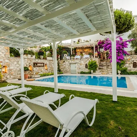 Ipekyol Avec Piscine Privee * Кешме