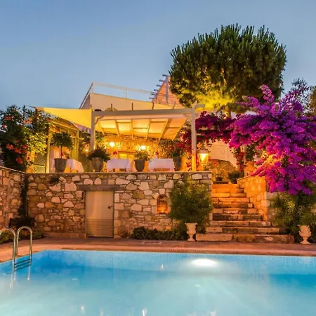 빌라 Ipekyol Avec Piscine Privee Çeşme