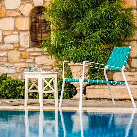 Ipekyol Avec Piscine Privee Vila Çeşme