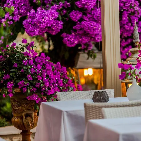 Vila Ipekyol Avec Piscine Privee Çeşme